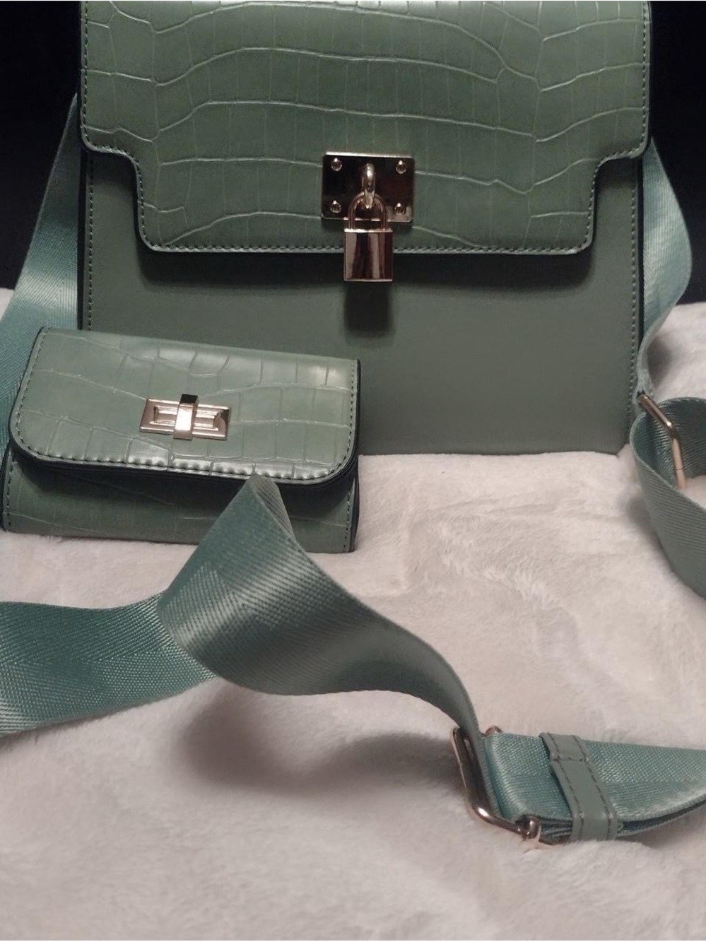 Croc-Texture Mint Green Crossbody with Matching Coin Pouch